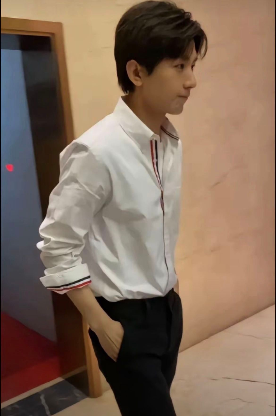 没见过的哥哥的照片，这是什么时候的成毅，好帅