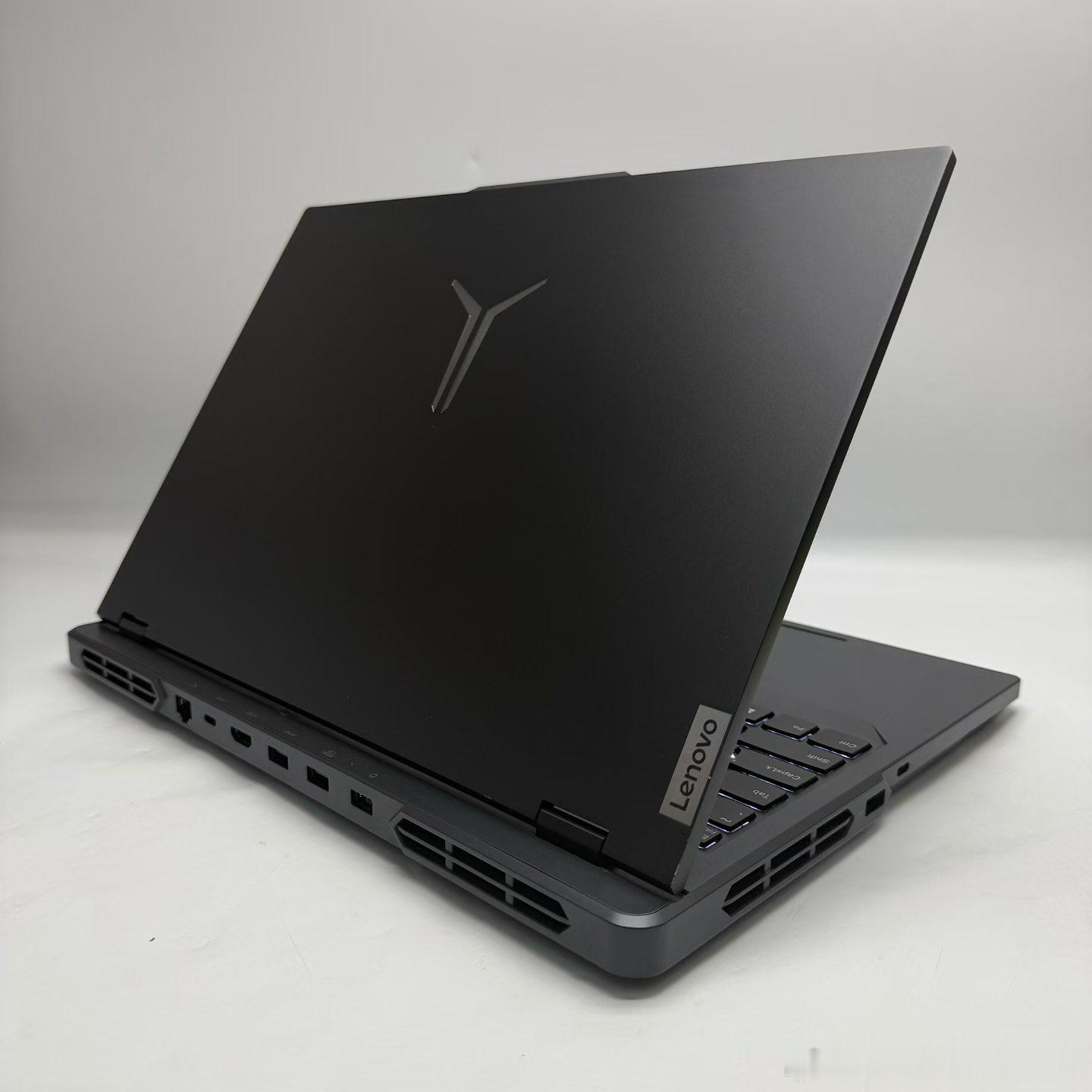 2023款 联想拯救者R9000P  16寸 R9-7945HX处理器 16G运