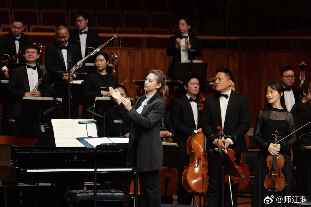 广州星海音乐厅，莫扎特音乐之旅演出，孩子们的开心之旅，广州交响乐团演奏，指挥丁嘉