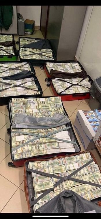 乌克兰官员月薪900家属秀场扔15万¹ 乌克兰是高度腐败的国家，有人反对吗？很多