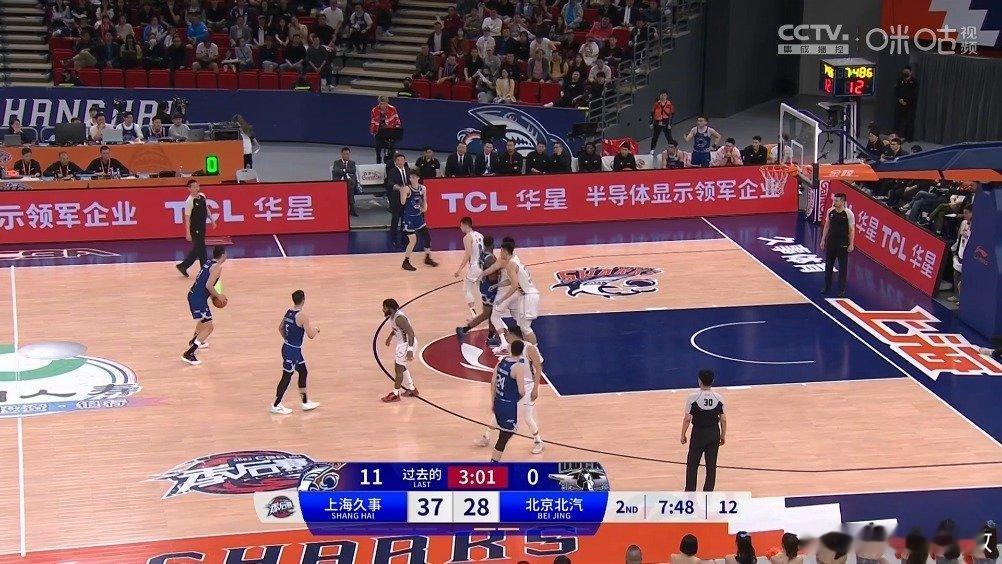 北京男篮vs上海男篮CBA季后赛首轮焦点对决！北京男篮vs上海男篮的京沪大战历来