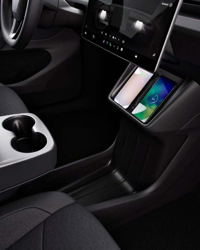 特斯拉 ModelY精简版 官图 