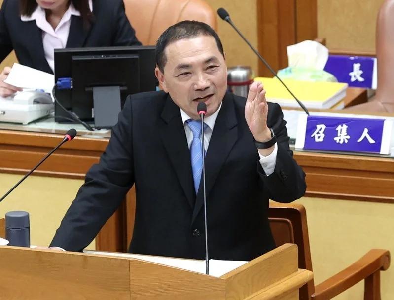 赖清德窜访被迫取消后！国民党这边侯友宜跳出来妄称：“任何打压、伤害两岸人民情感，