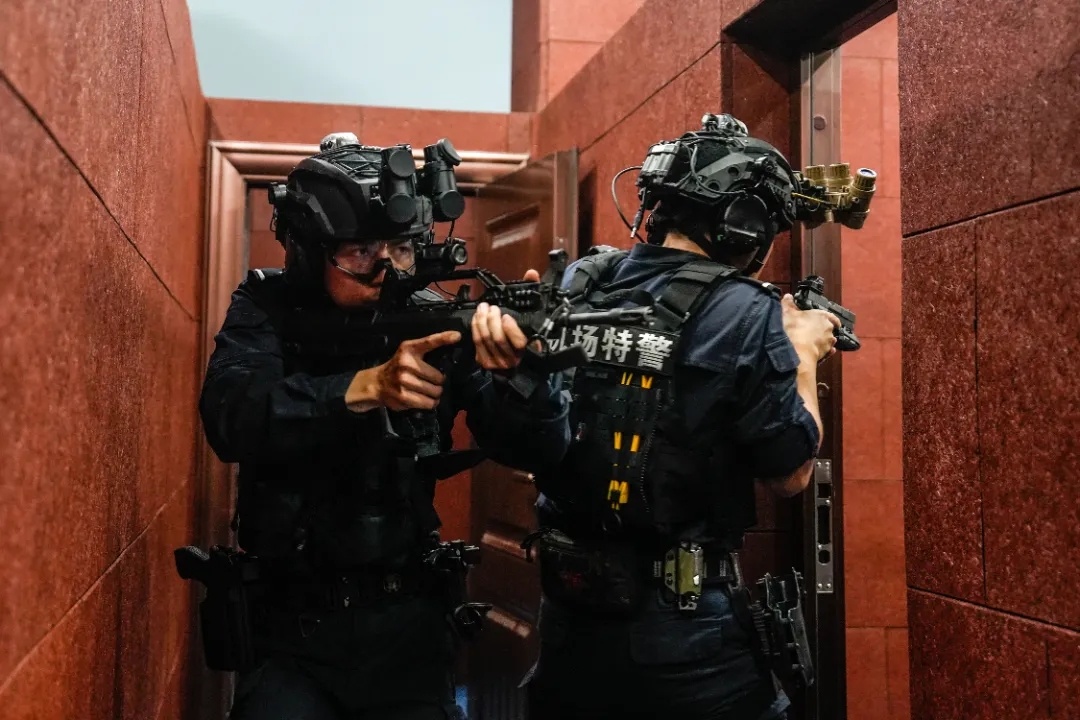 浙江省公安厅机场公安局警卫巡特警支队超音速突击队（浙江机场平安联盟） ​​​