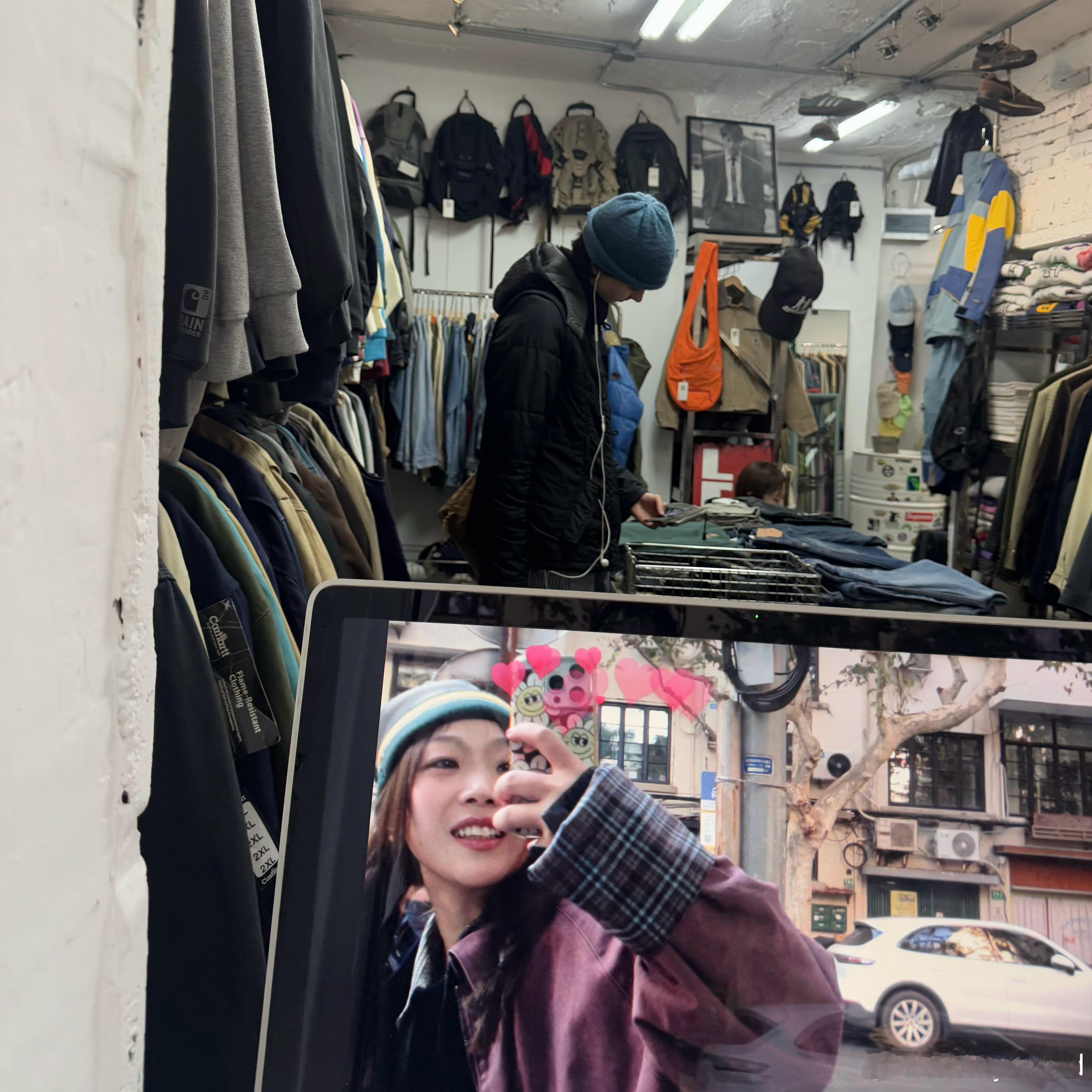 你好HiBonjourCiaoHola 