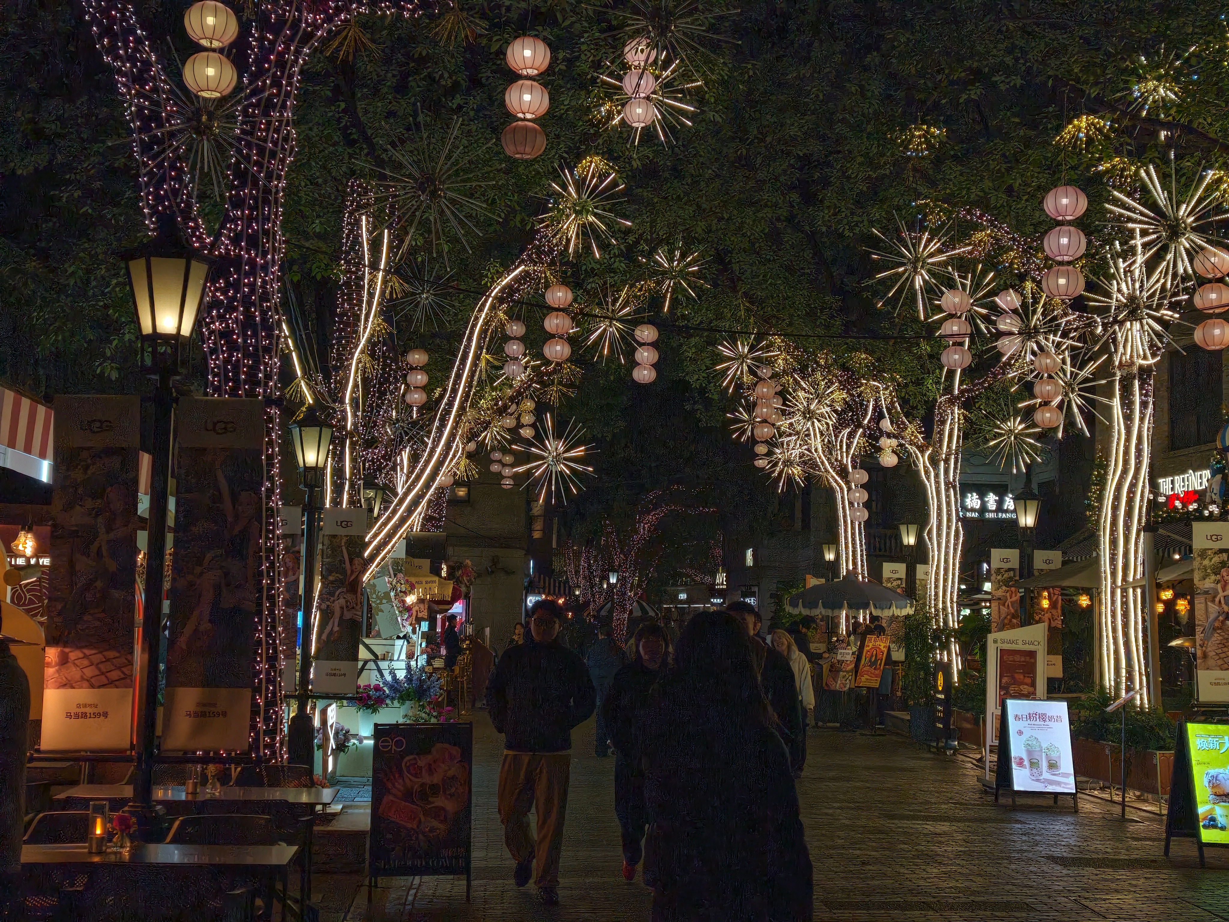 上海的商业做的真美 