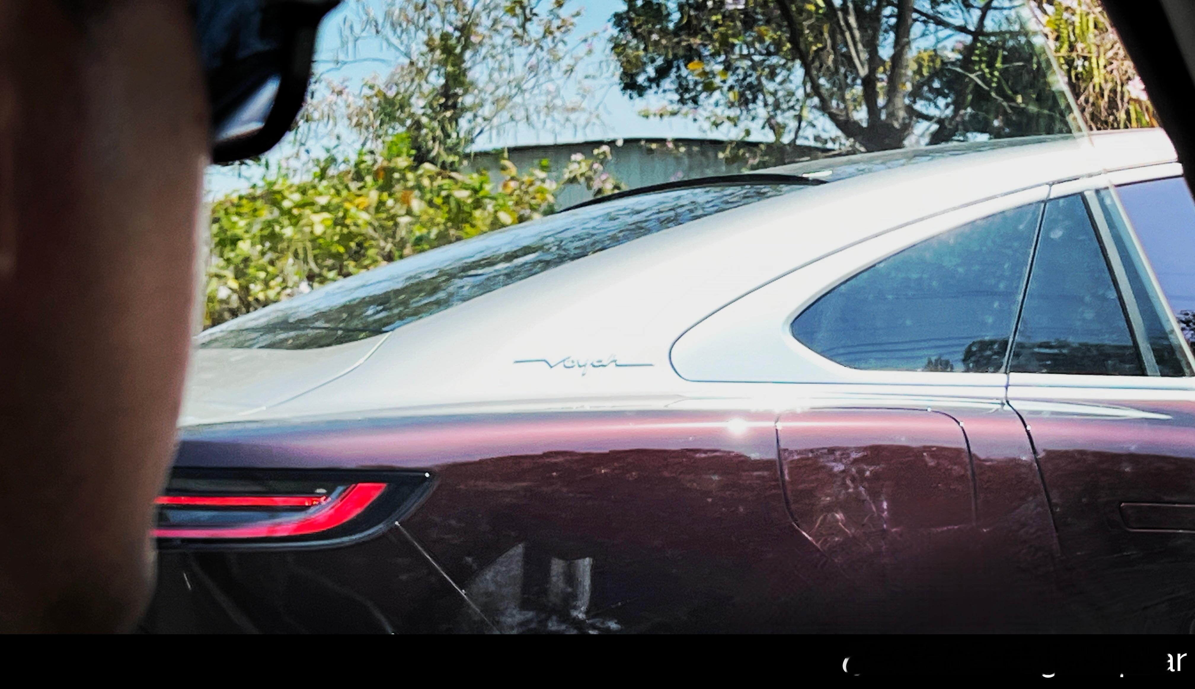 在路上看到一辆用驾驶辅助的岚图追光L，不得不说现在缺少这项功能跑高速确实有点累。