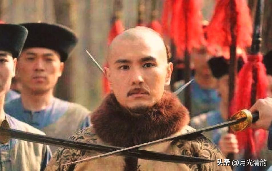 岳托是礼亲王代善的嫡长子，努尔哈赤的亲孙子。他跟着爷爷上战场的时候，清朝连国号都