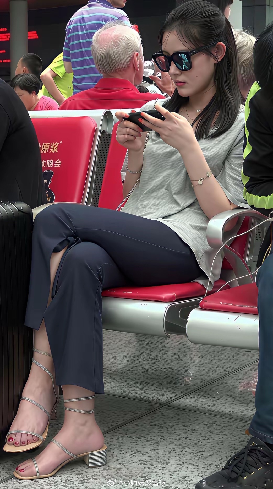 怎么才能认识她？ 