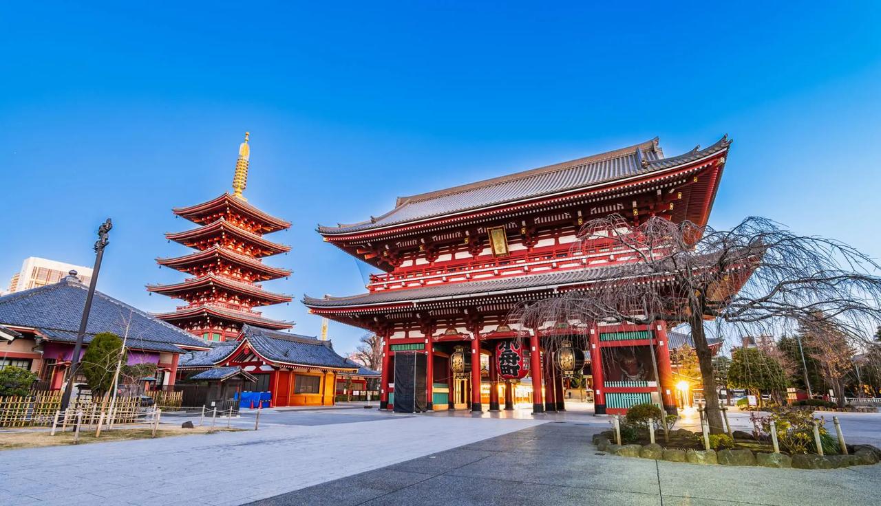 日本抱怨中国游客越来越少，下滑超60%，影响经济发展。

6月17日，日本国家旅