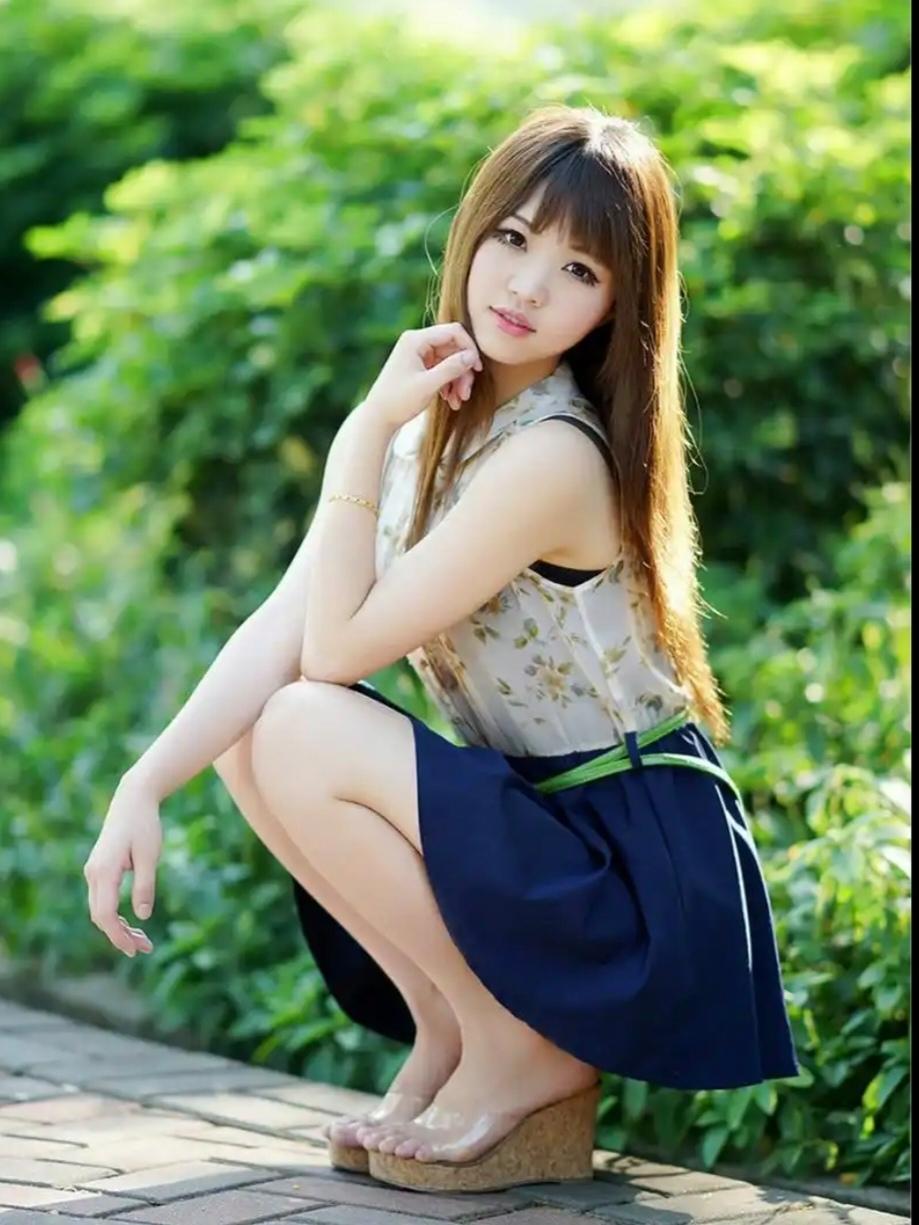 我家要是有这么个女儿，她如果敢这样，我首先把她骂一顿，然后再严肃地教育她：男女平