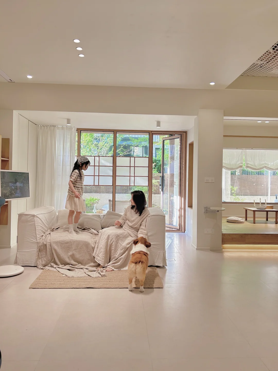 反常规，横厅沙发横放，这样真的好显大！