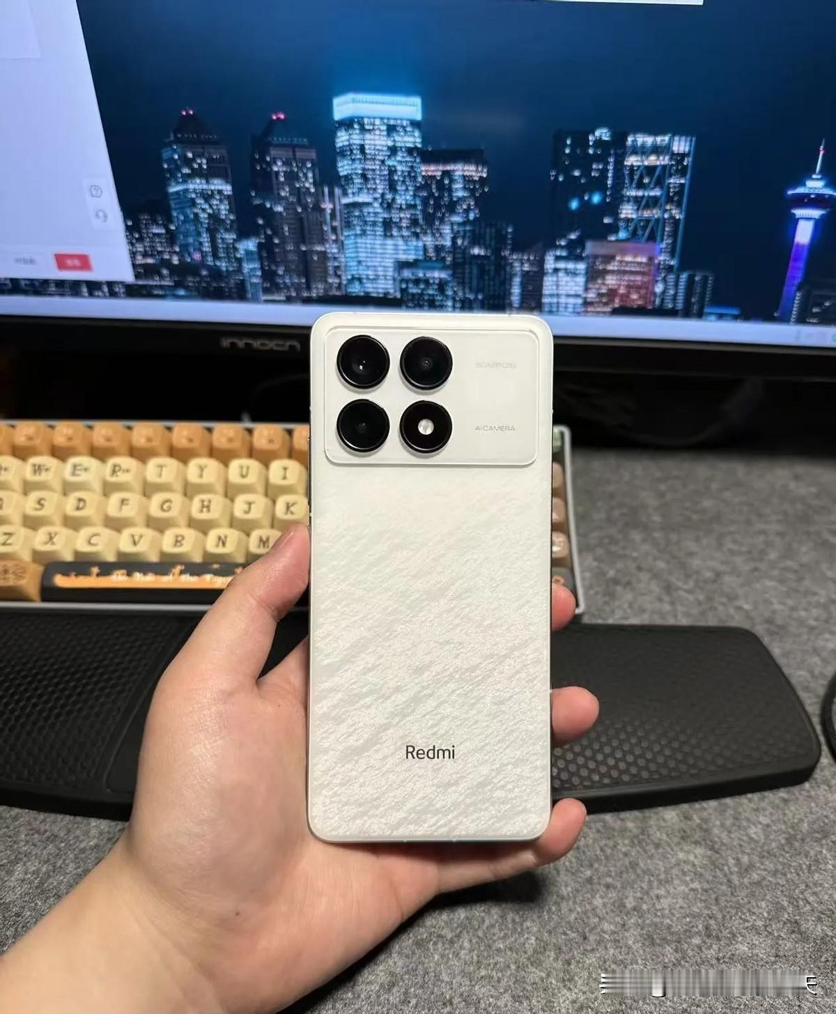 红米k20pro：骁龙855处理器
红米k30pro：骁龙865处理器
红米k4