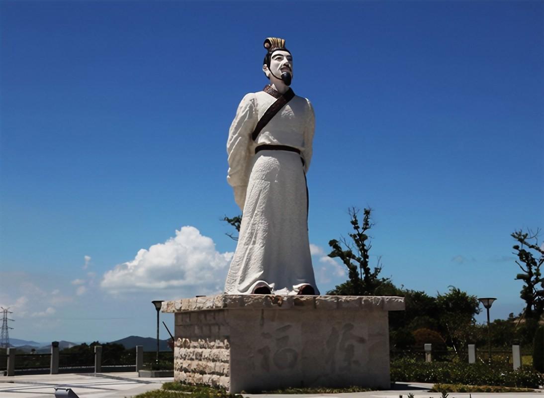 ——徐福船队是武装移民船队
    齐人徐福在秦始皇三十七年(前210年)，向秦