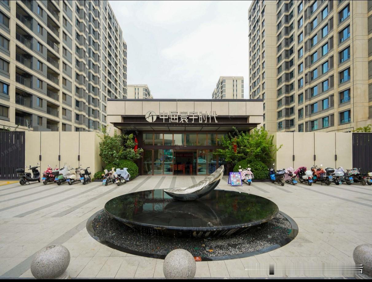 我是2020年，在太原中海环宇时代买的房，买房单价12000元，现在有业主800