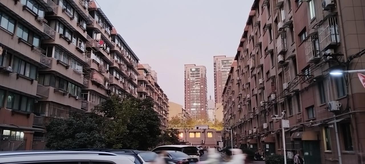 分享一下你随手拍下城市夜景