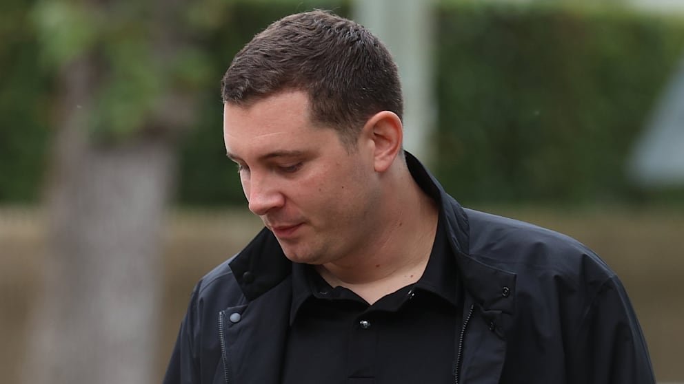 埃贝尔谈及首席球探Nils Schmadtke，据传他即将被解雇：“我无法证实这