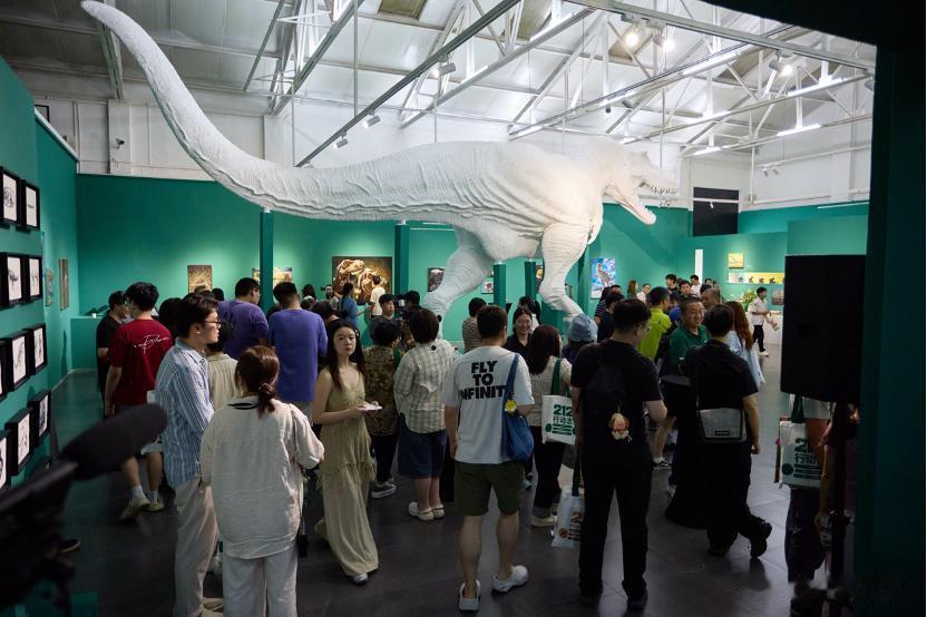 “212行动志：赵闯和杨杨科学艺术展”在京开幕