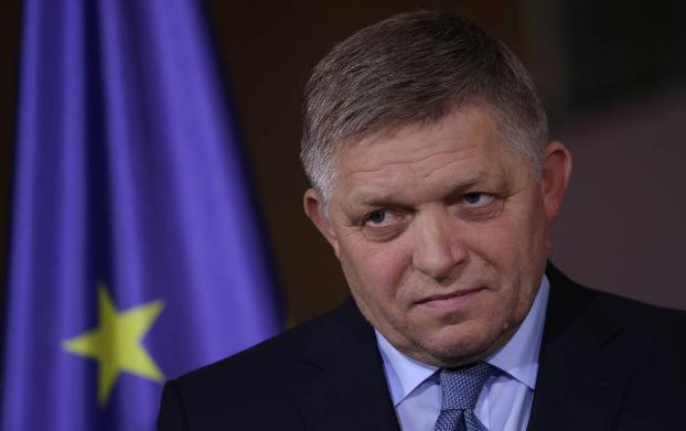 终于有人看不下去欧盟的愚蠢领导人了！斯洛伐克总理菲佐要求解雇欧盟外交与安全政策高