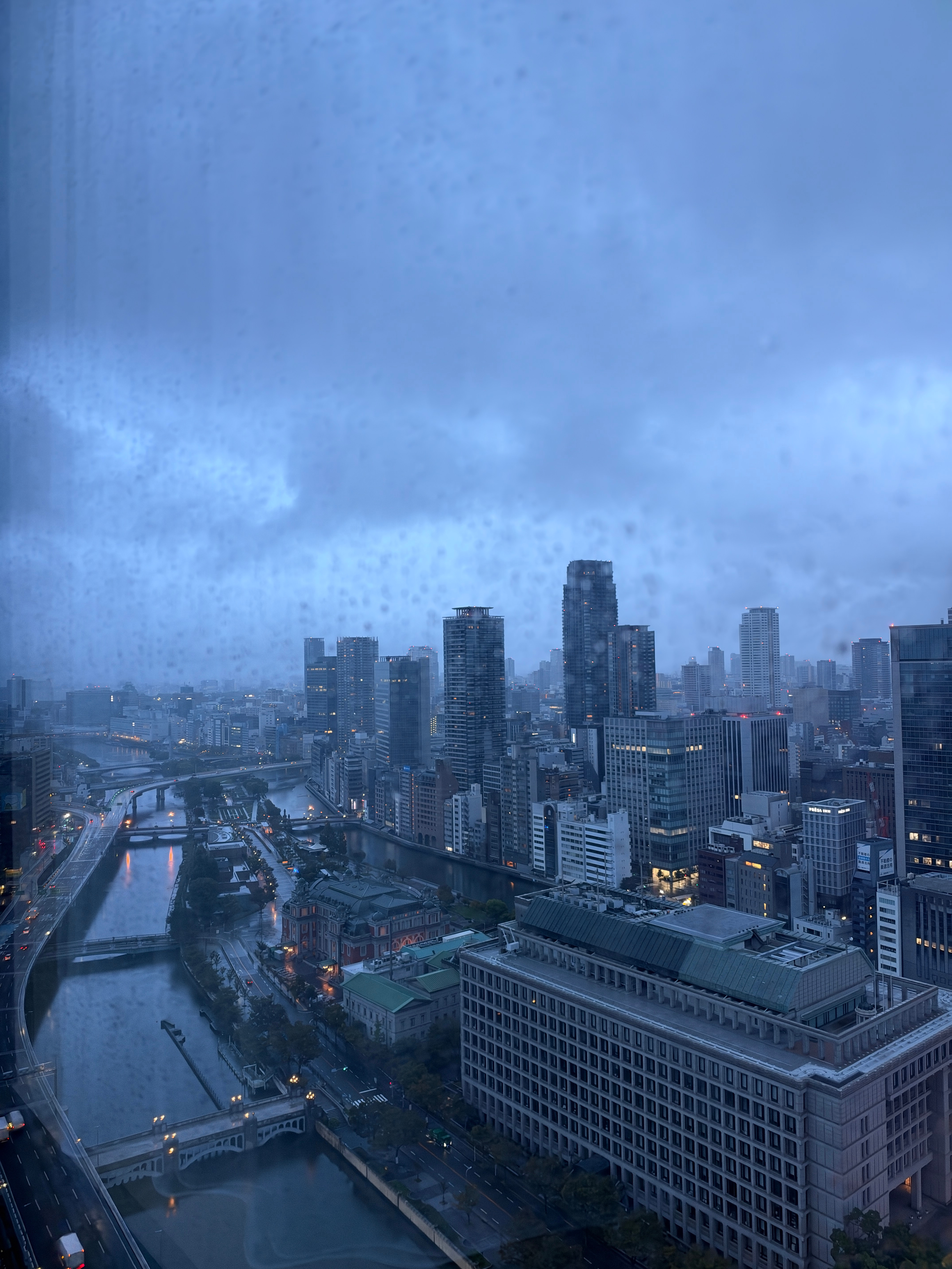 可恶一直在下雨[抓狂][抓狂][抓狂]  ​​​