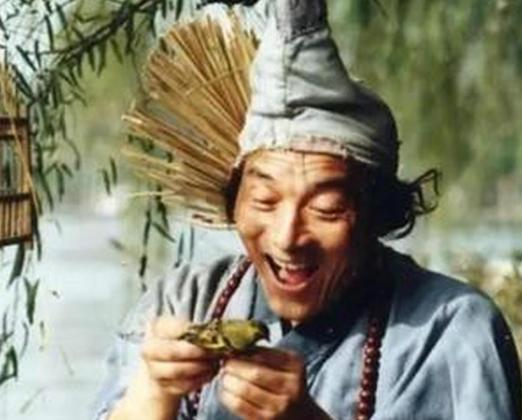 93岁游本昌凌晨走了：跑了30年龙套，52岁才演济公，最后一句'我很舒服'看哭多