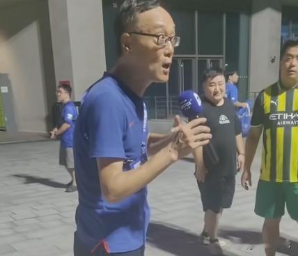申花老球迷:管理层还不如周某人！请问，您是认真的吗？
战平泰山队，申花的表现引发