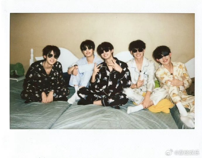 登陆少年晚安语音包登陆少年演唱会晚安语音睡前循环登陆少年演唱会晚安语音已成习惯，