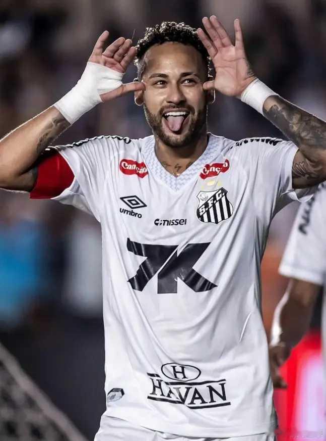 暴跌1.7亿！3场4球助母队保级 内马尔身价仅剩1千万 不如梅西C罗近期德转陆续