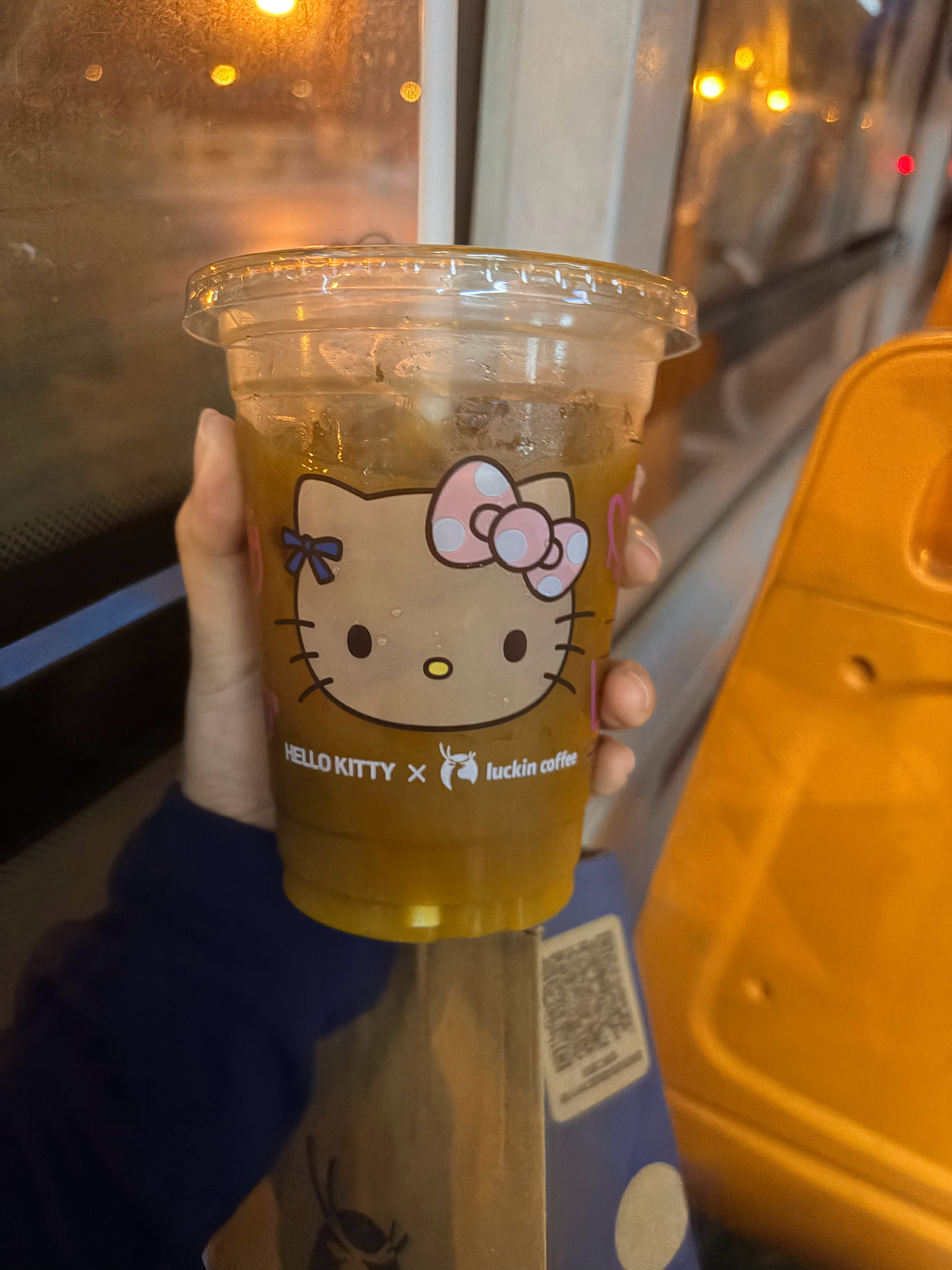 能不能申请这个hello kitty 联名永久啊自从有了这个联名天天都想喝