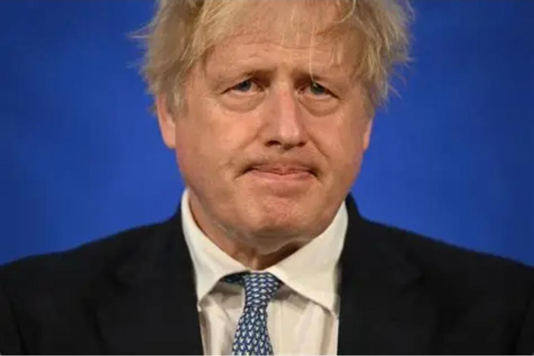 英国前首相约翰逊北京时间9月24日写道：“唐纳德·特朗普关于普京的弱点、俄罗斯经