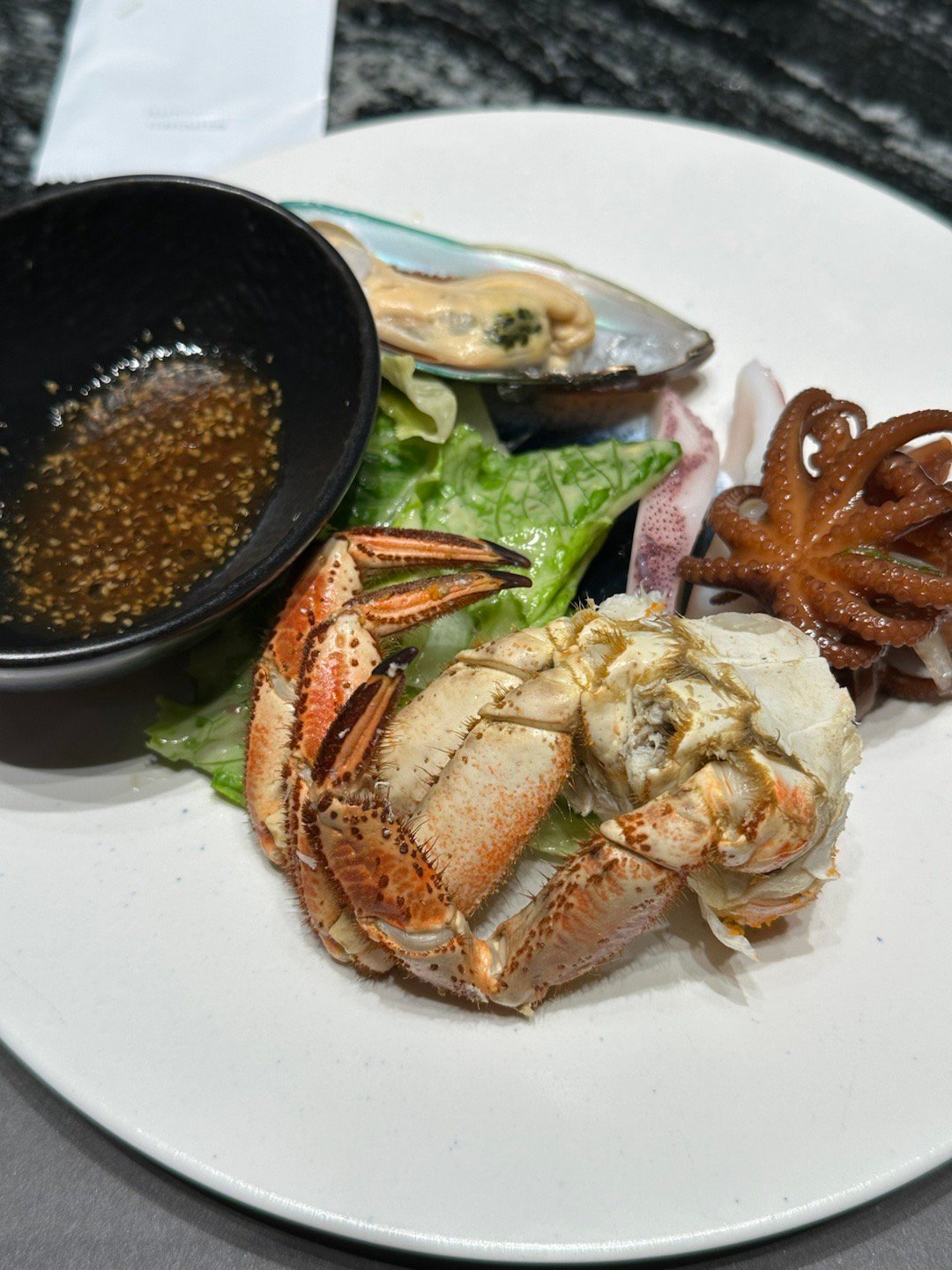 每日一餐分享今天公司聚餐吃旭集下午茶，真的好豐盛，飽到不行😅 