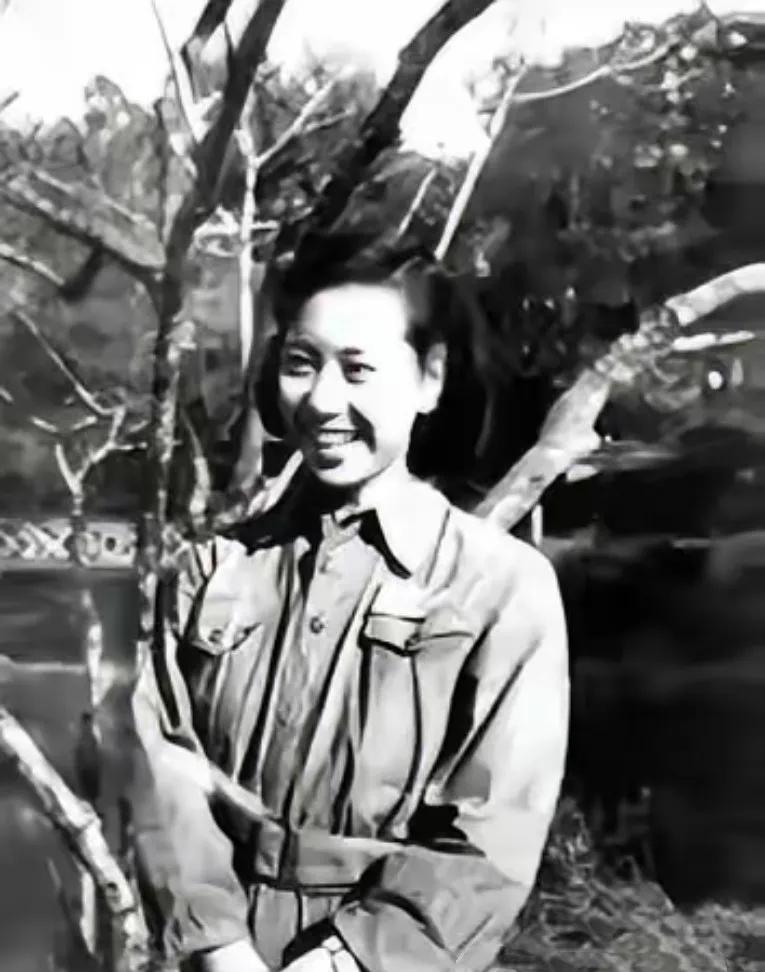1948年济南战役后，粟裕歼敌十万，生擒王耀武。怒火攻心的蒋介石，对军统毛人凤下
