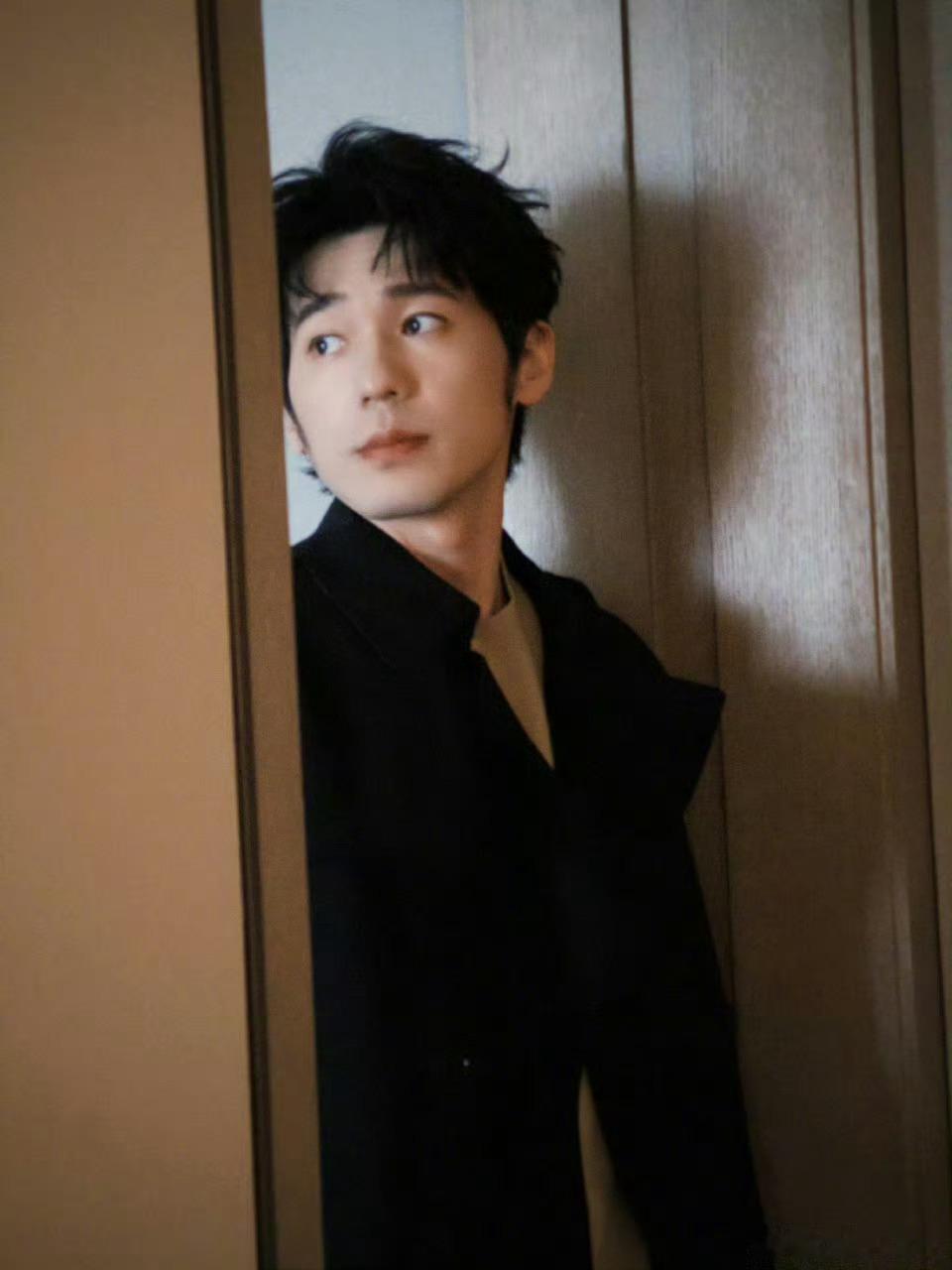 🍉正午阳光出品《重庆号》总导演：孔笙导演：孙墨龙、史成业 主演：白宇、黄轩“慕