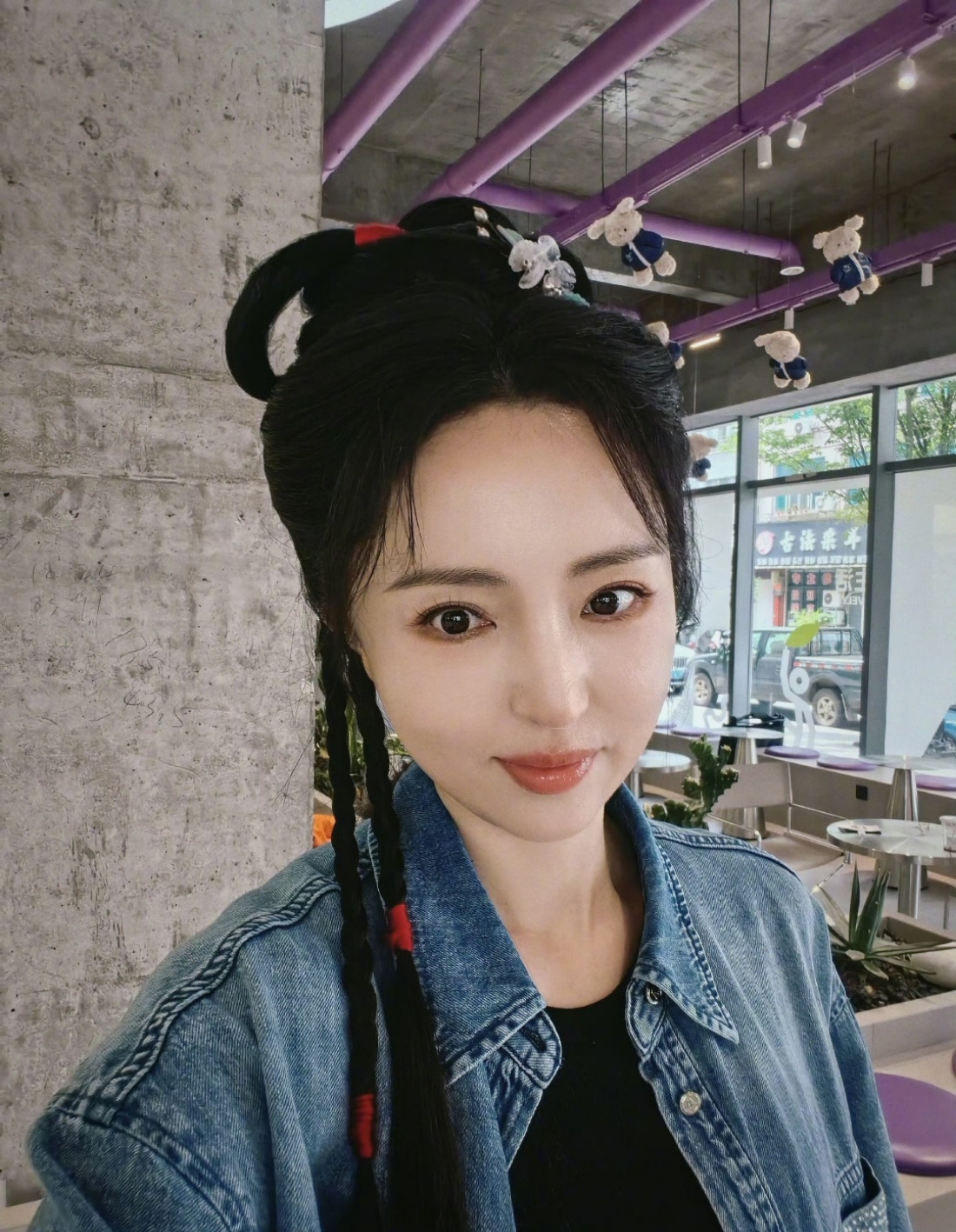 董璇姐的新造型好美，期待给我们带来精彩角色，一起拭目以待！ 