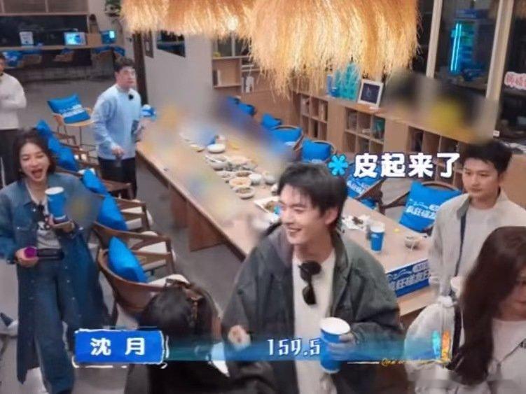 沈月如果你惹了我我将毛茸茸走开沈月小发雷霆亲爱的客栈轻松治愈的客栈生活，沈月与张