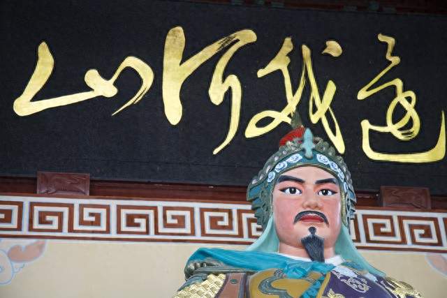 岳飞死前大喊“天日昭昭”，他到底在喊给谁听？