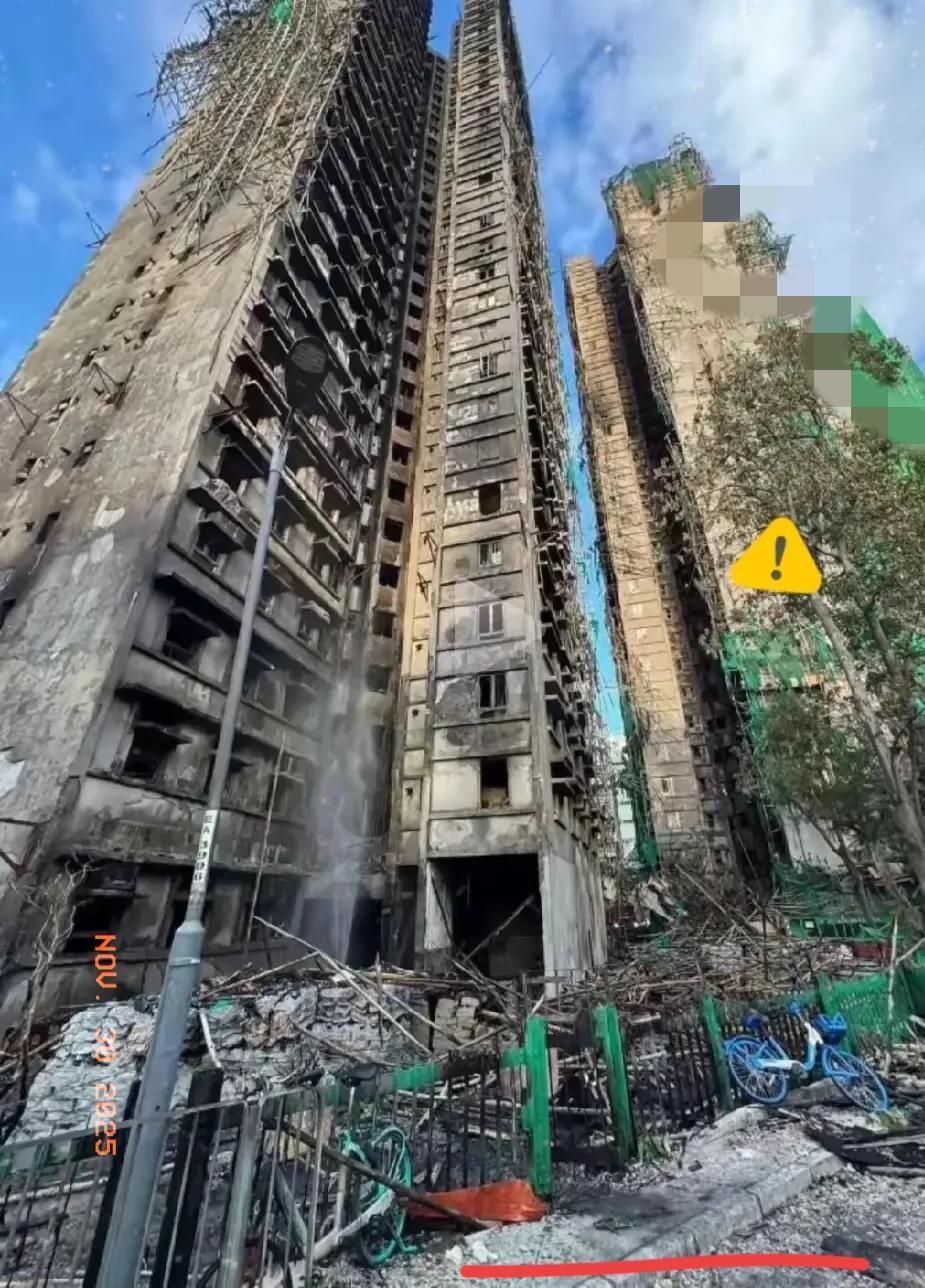 香港这场大火，

幸存者的一句话让人破防，

他说：白天在外上班躲过一劫，原来这