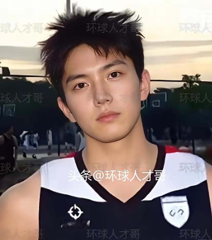 高宇恒，毕业于福州三中的超级学霸，中南大学邓迪国际学院本科生，帅到被怀疑是 AI