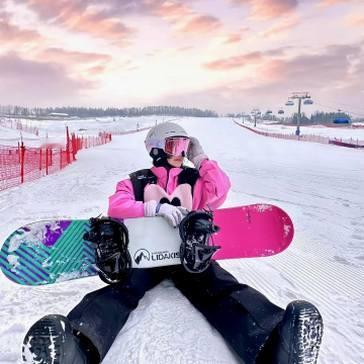 8. 冰雪大世界打卡玩法升级！2025年末顶流景区，这样玩才不踩坑
 
随着寒潮