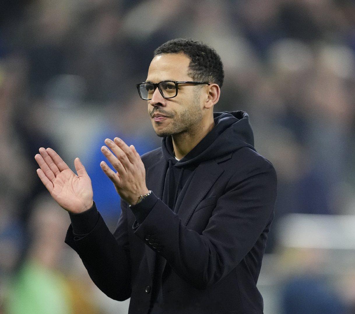 罗塞尼尔下课 切尔西解雇罗塞尼尔切尔西官方声明：切尔西足球俱乐部今日宣布，主帅利