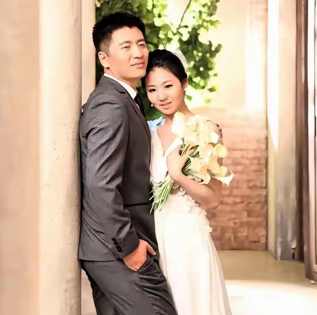 是老板，是师长，更像父亲！

武亮老师说：“张雪峰是我老板，是师父，是大哥，更像