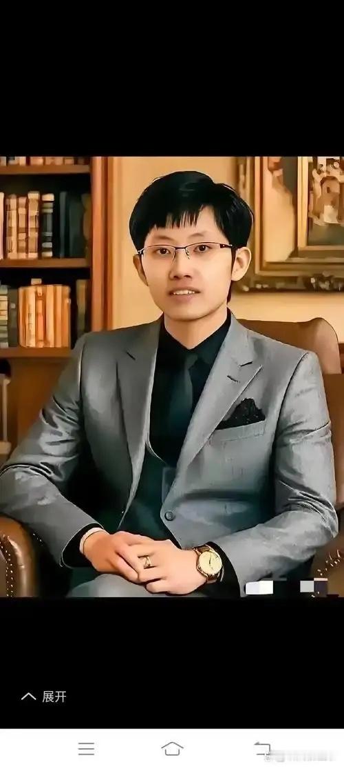 全中国都在骂老美卡芯片脖子，但梁文锋却点出了更恐怖的真相：就算把算力全给你，如果