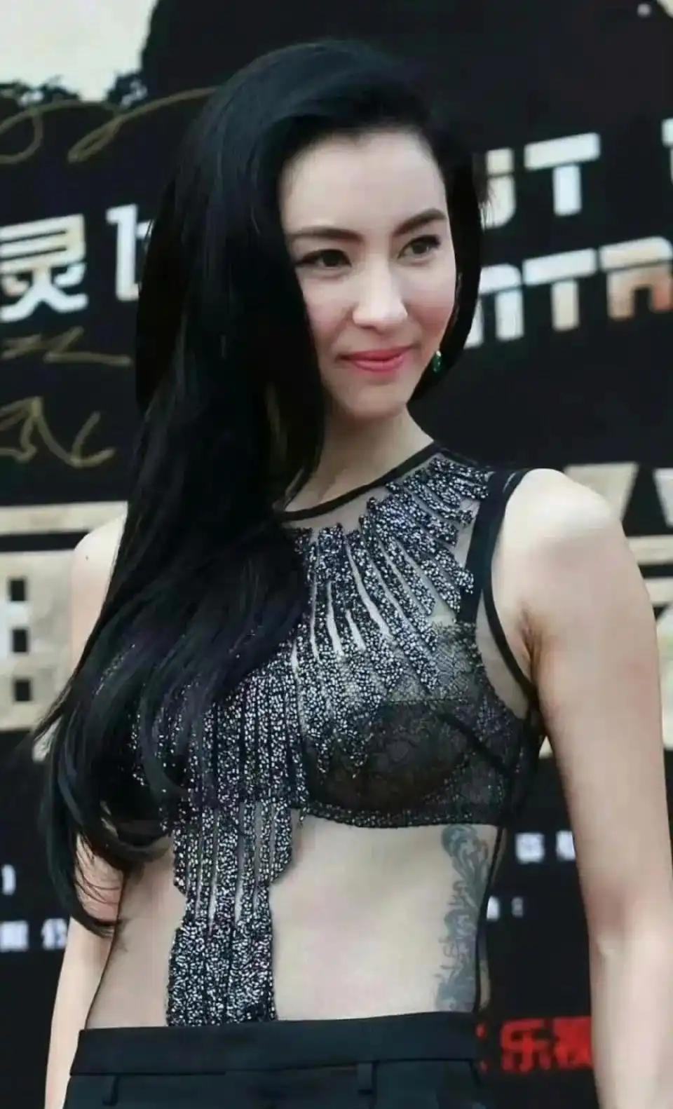 脸圆了不少 