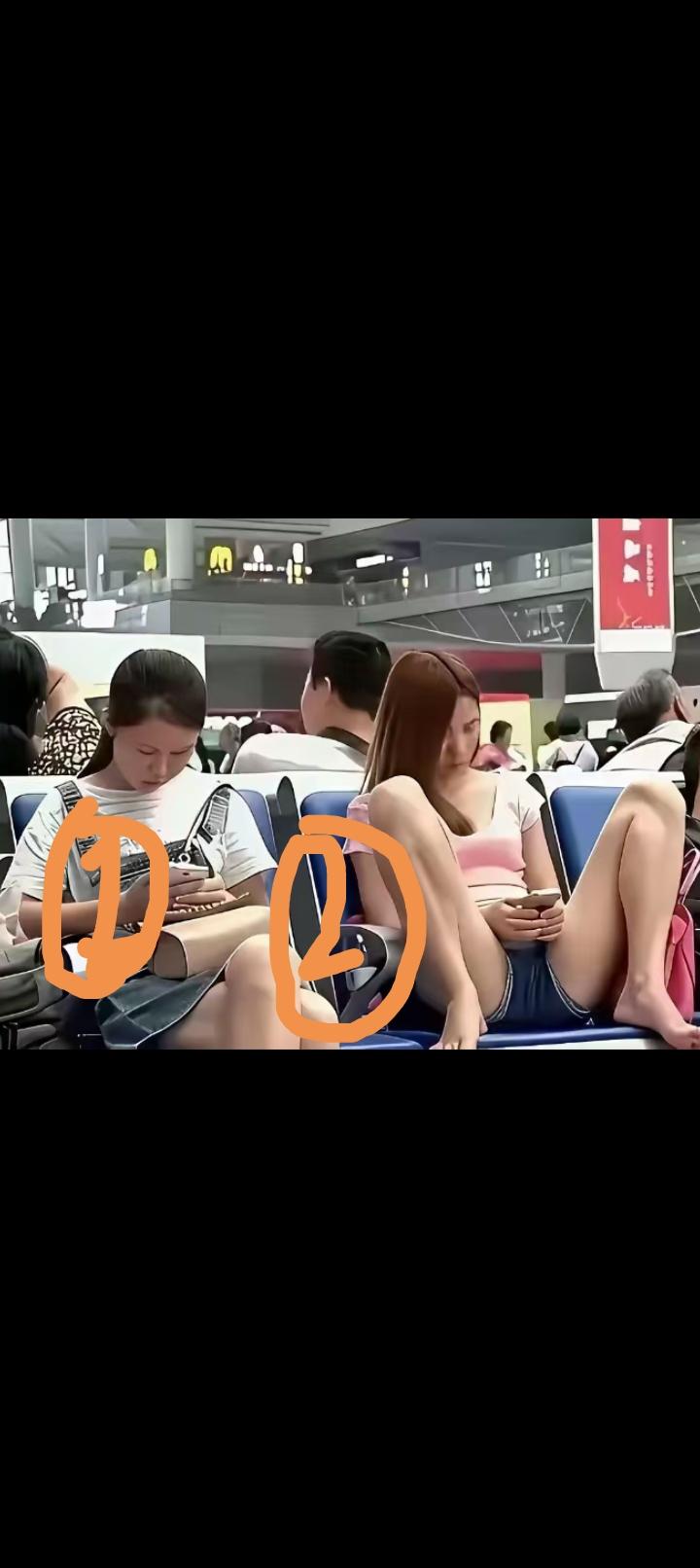 我敢打赌，百分百肯定，如果是你选老婆，摆在眼面前二个女人，十个男人有九个选第一个