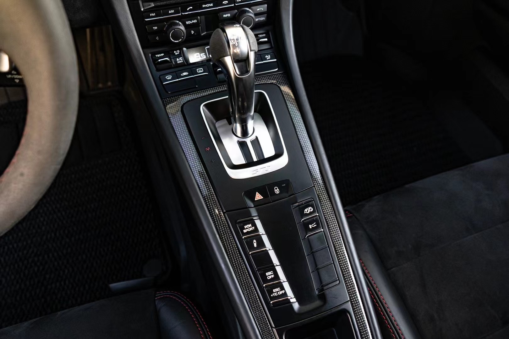 2015 991.1 GT3 （刚刚质保更换发动机F开头）原漆白 贴亮黑TPU 