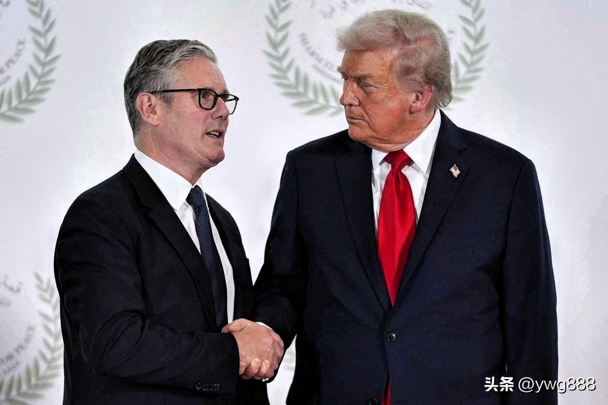 美国总统对英国进行国事访问期间，唐纳德·特朗普和基尔·斯塔默曾有过一段较为融洽的