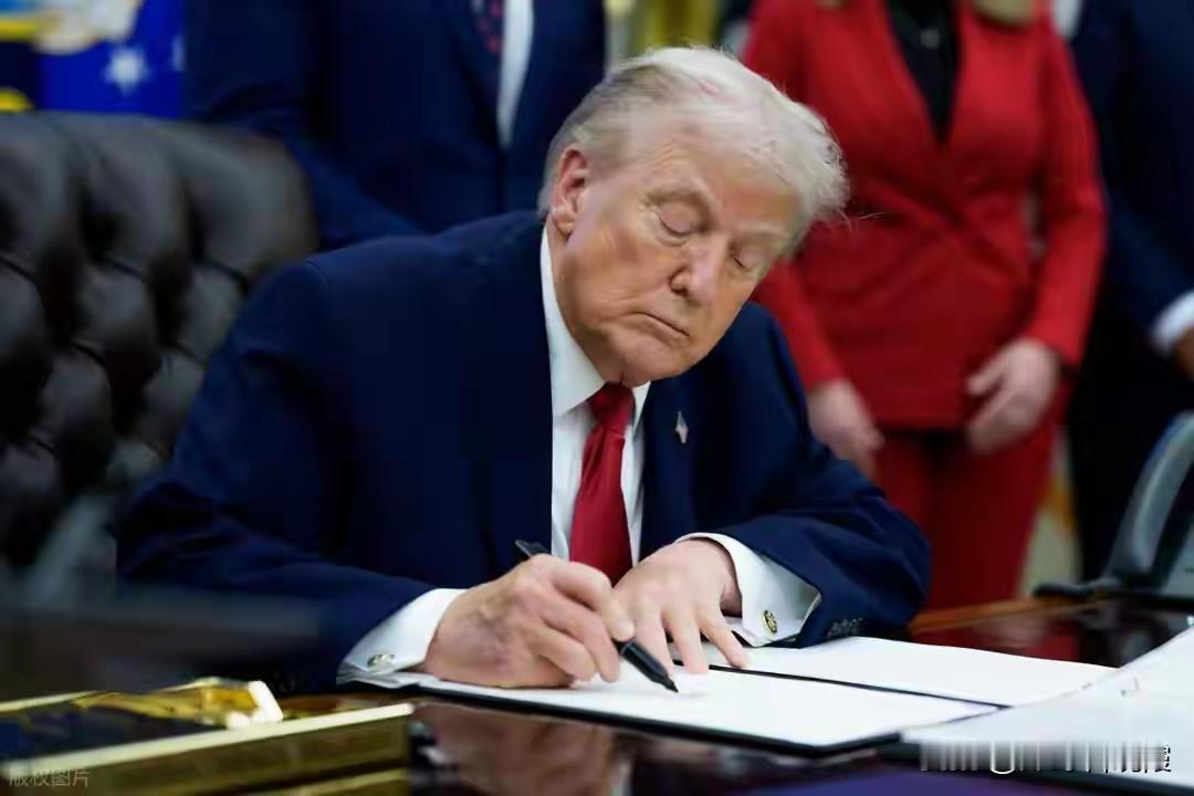 俄乌大结局？关键时刻，特朗普和普京罕见达成一致，不简单