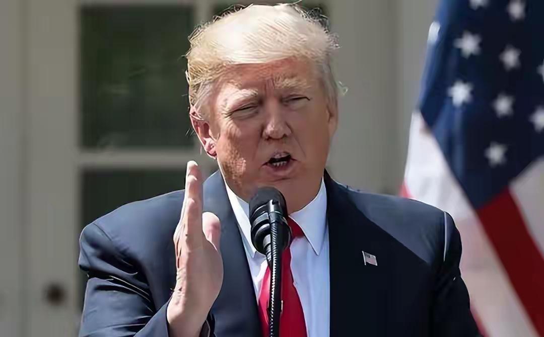 僵持数周两艘中方油轮返航，特朗普愣在原地，5000万桶油卖不出去