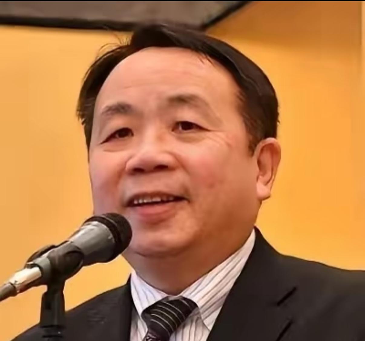 中国外交部出手了。

近日，外交部宣布对石平实施制裁，明确禁止其入境中国。这一表