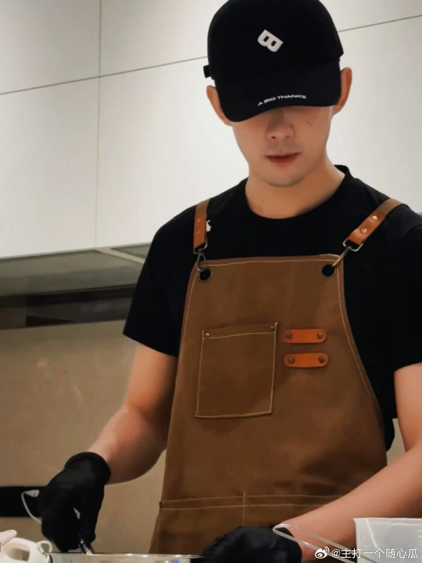 吴磊旺铺开业指南，白老板的店铺开在哪，想吃甜品了！ ​​​